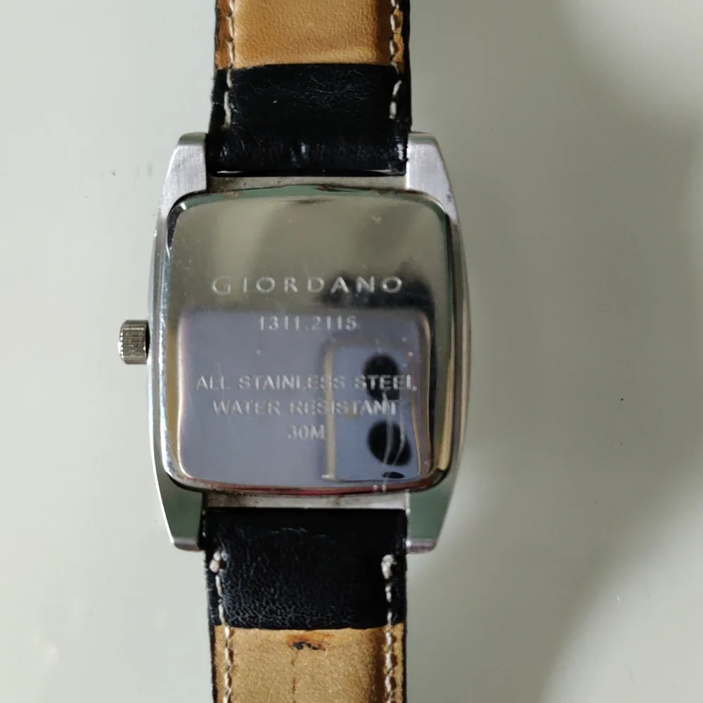 Giordano watch for men - Picture 4 of 5